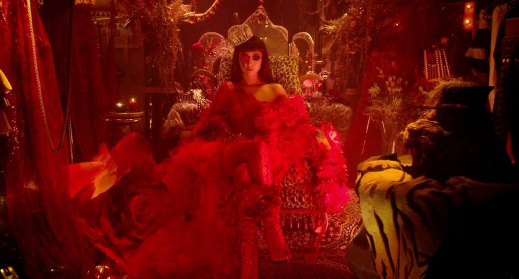 Reviews: Psychological horror films set in the fashion world: The Neon Demon (2016) and Helter Skelter&nbsp;(2012)